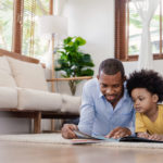 71% van de Vlamingen leest regelmatig voor